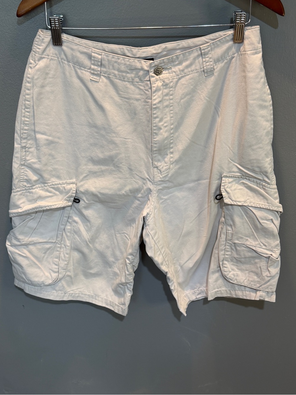 FOX MEN’S OFF WHITE CARGO SHORTS SZ 32